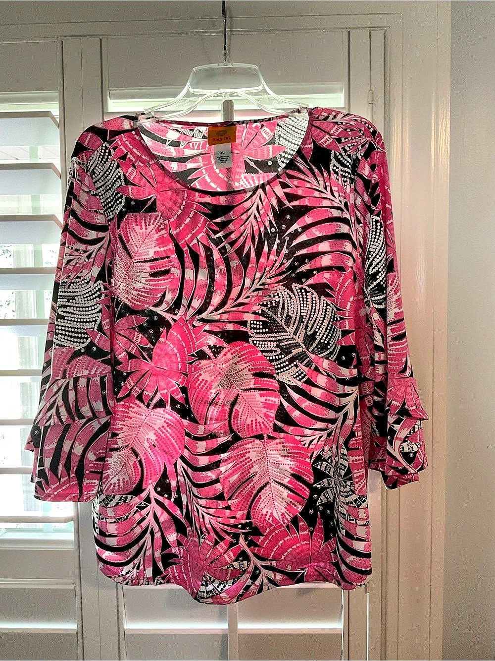 Ruby Rd. Floral Blouse in Pink & Black Size XL Like New